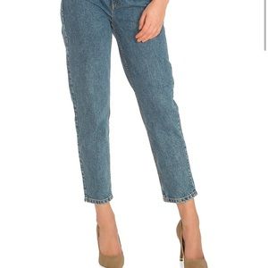 Guess Mom Jeans
